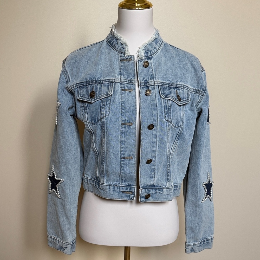 Cropped Denim Jacket Pearl Star Patches Frayed Collar Light Wash Jean Jacket- M